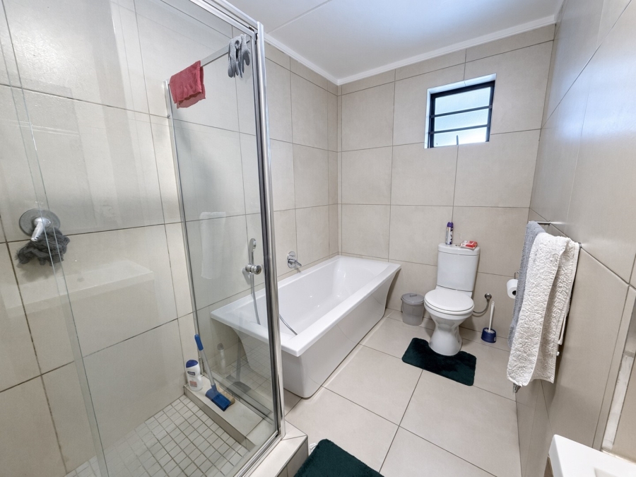2 Bedroom Property for Sale in Carlswald Gauteng