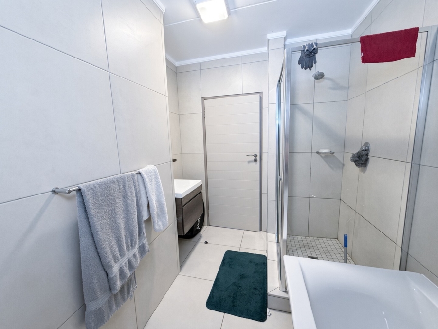 2 Bedroom Property for Sale in Carlswald Gauteng