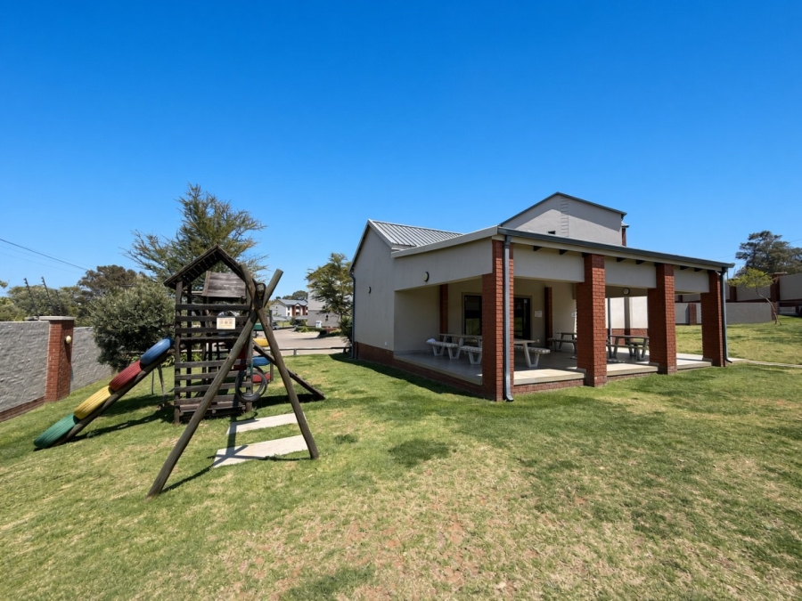 2 Bedroom Property for Sale in Carlswald Gauteng