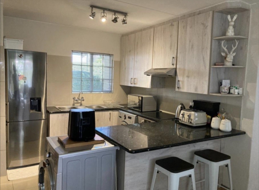To Let 2 Bedroom Property for Rent in Morningside Gauteng