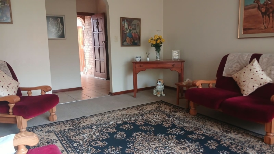 To Let 3 Bedroom Property for Rent in Beyerspark Gauteng