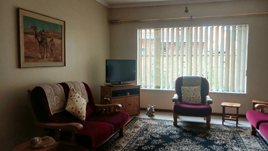 To Let 3 Bedroom Property for Rent in Beyerspark Gauteng