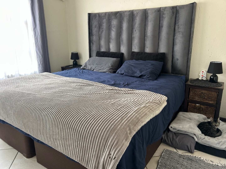 2 Bedroom Property for Sale in Goedeburg Gauteng
