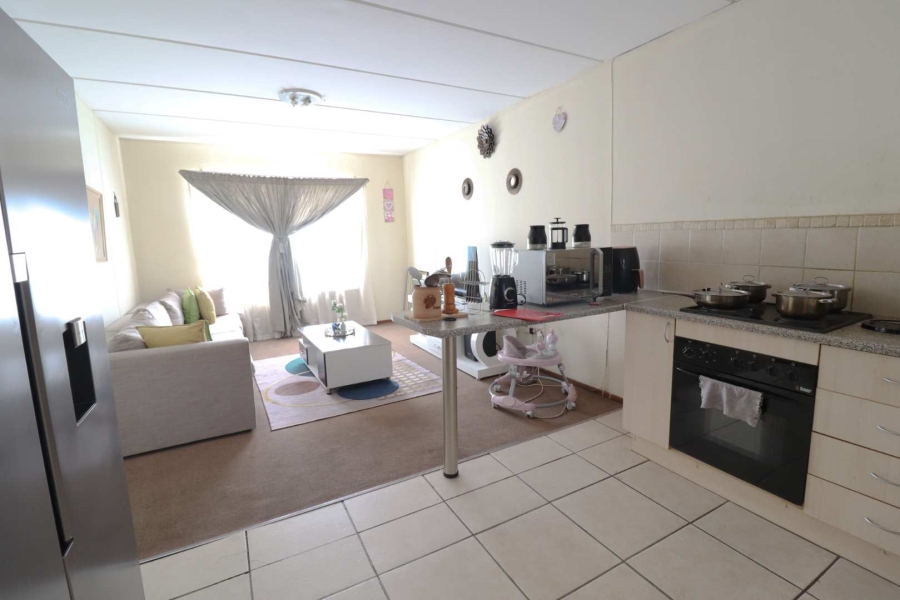 1 Bedroom Property for Sale in Kleinfontein Gauteng
