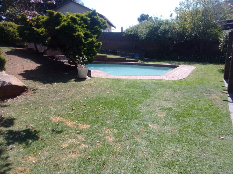 3 Bedroom Property for Sale in Roodekrans Gauteng
