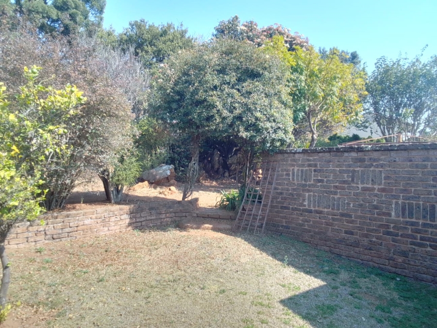 3 Bedroom Property for Sale in Roodekrans Gauteng