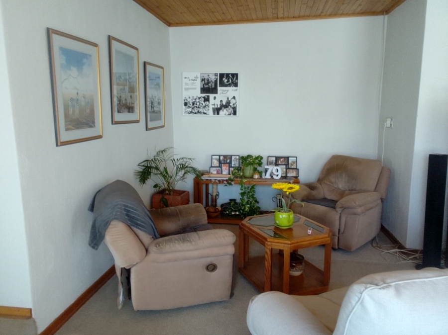 3 Bedroom Property for Sale in Roodekrans Gauteng