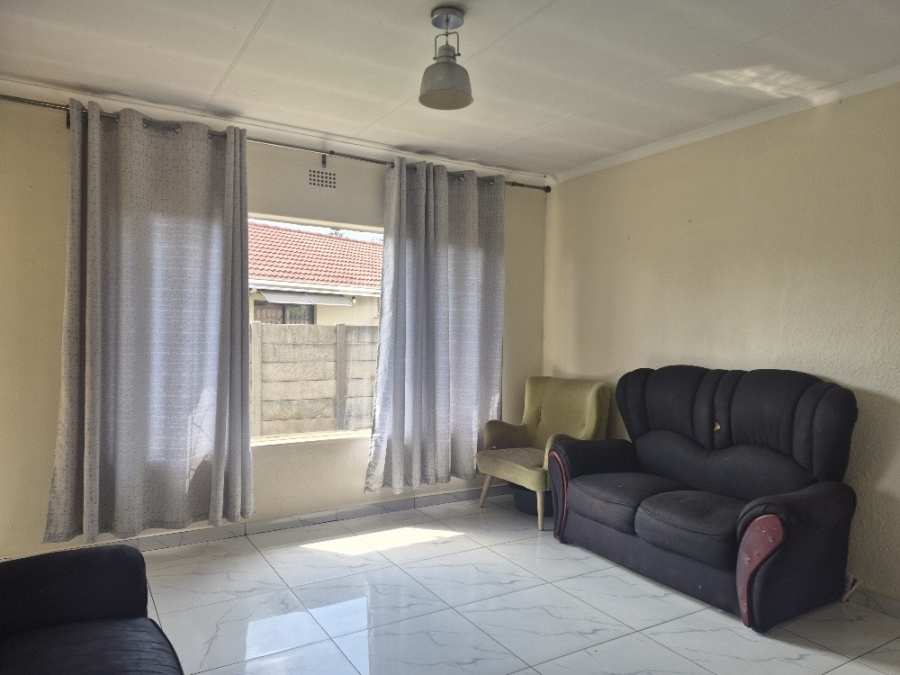 4 Bedroom Property for Sale in Klippoortjie A H Gauteng
