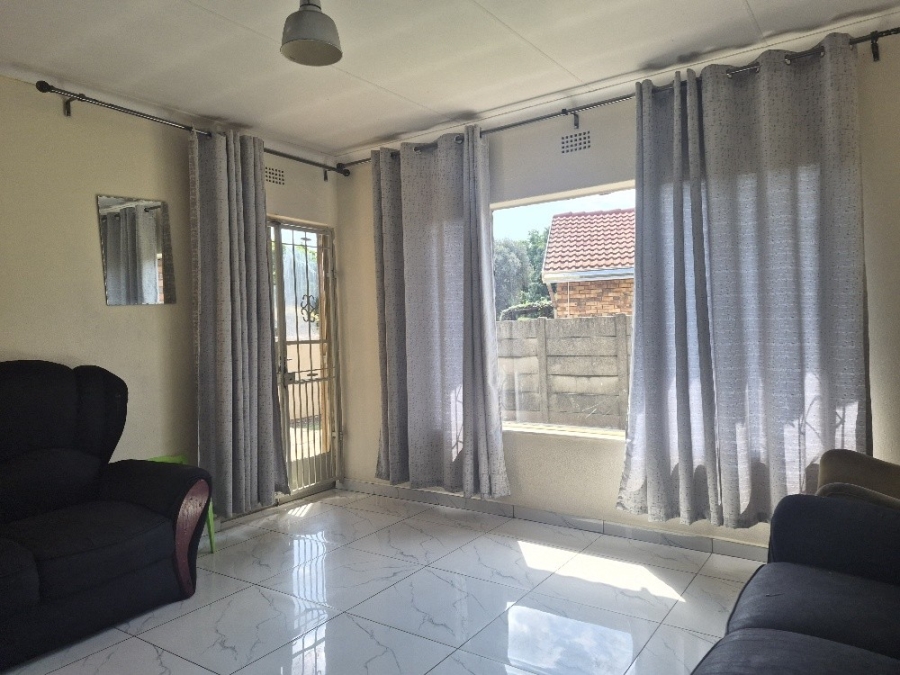 4 Bedroom Property for Sale in Klippoortjie A H Gauteng
