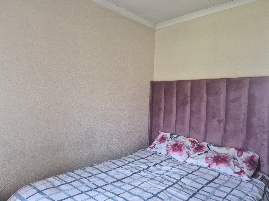 4 Bedroom Property for Sale in Klippoortjie A H Gauteng