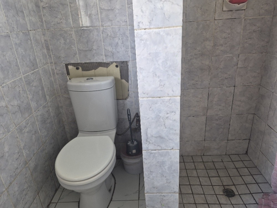 4 Bedroom Property for Sale in Klippoortjie A H Gauteng