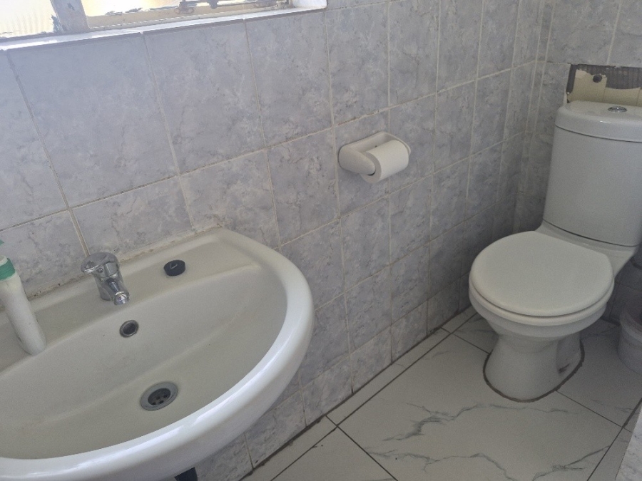 4 Bedroom Property for Sale in Klippoortjie A H Gauteng