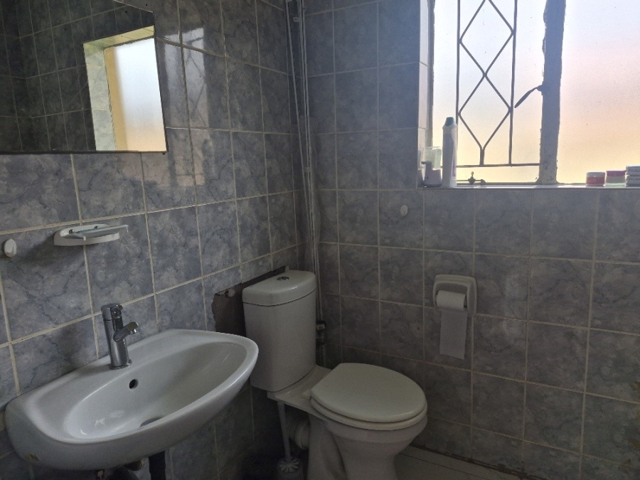 4 Bedroom Property for Sale in Klippoortjie A H Gauteng