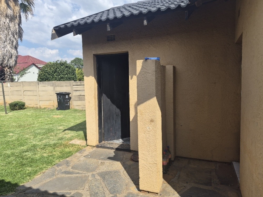 4 Bedroom Property for Sale in Klippoortjie A H Gauteng