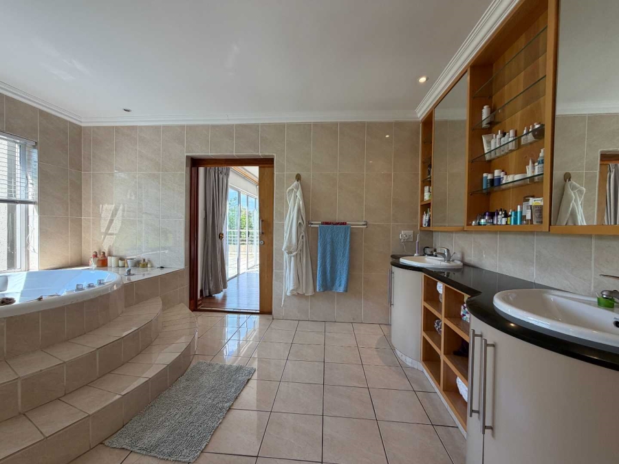 To Let 5 Bedroom Property for Rent in Dainfern Gauteng