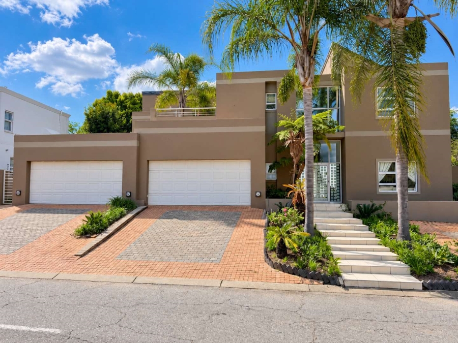 5 Bedroom Property for Sale in Dainfern Gauteng