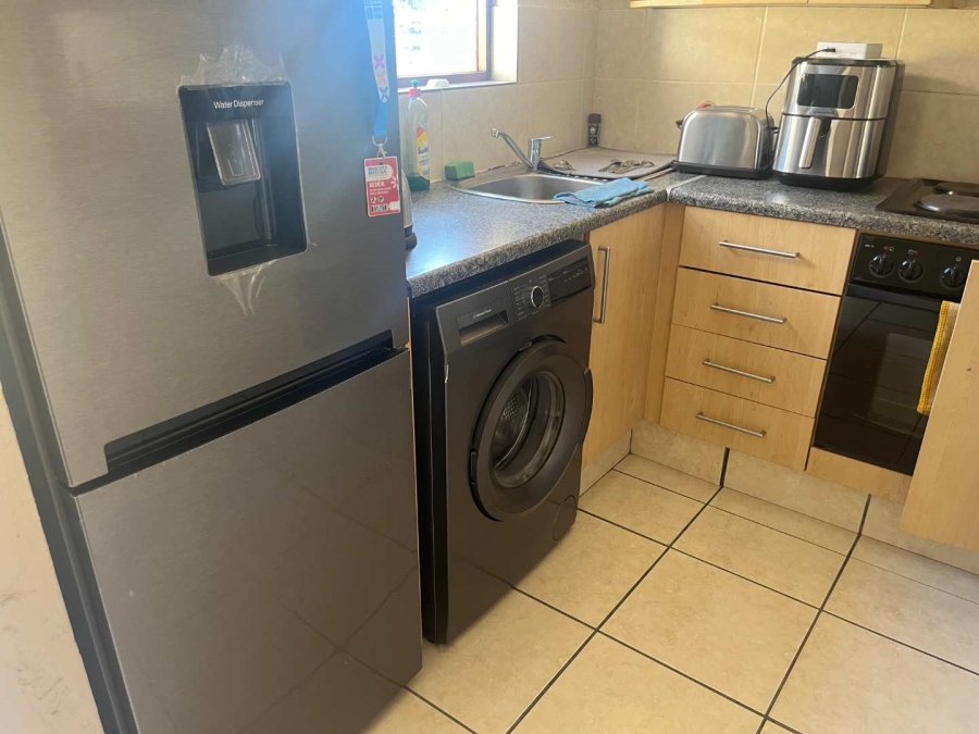 1 Bedroom Property for Sale in Lonehill Gauteng