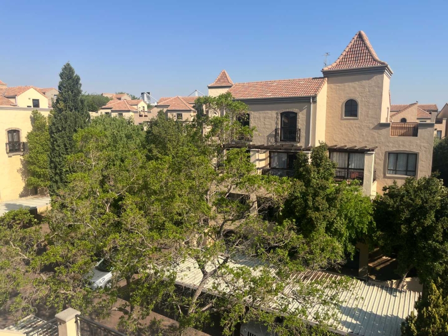 1 Bedroom Property for Sale in Lonehill Gauteng
