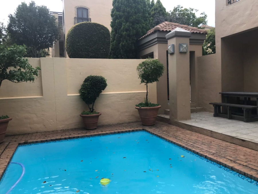 1 Bedroom Property for Sale in Lonehill Gauteng