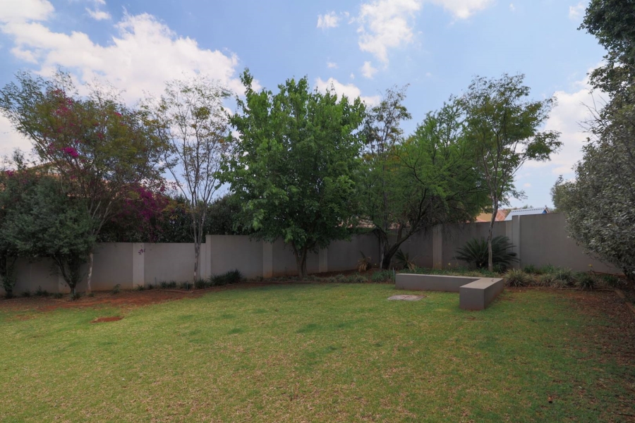 To Let 4 Bedroom Property for Rent in The Wilds Gauteng