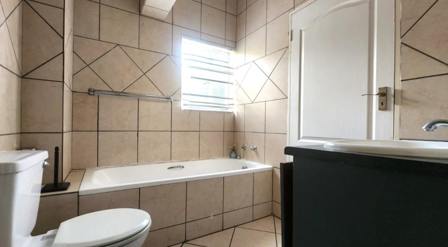 3 Bedroom Property for Sale in Boardwalk Gauteng