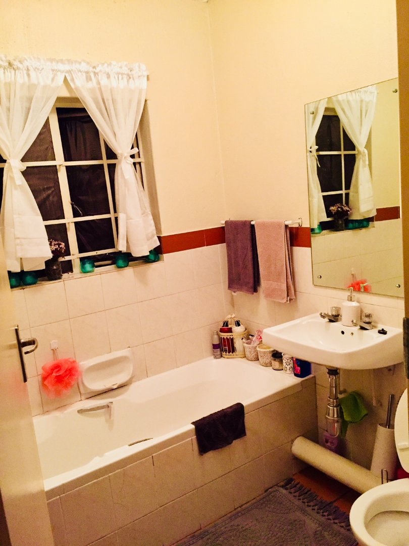 To Let 2 Bedroom Property for Rent in Rietfontein Gauteng