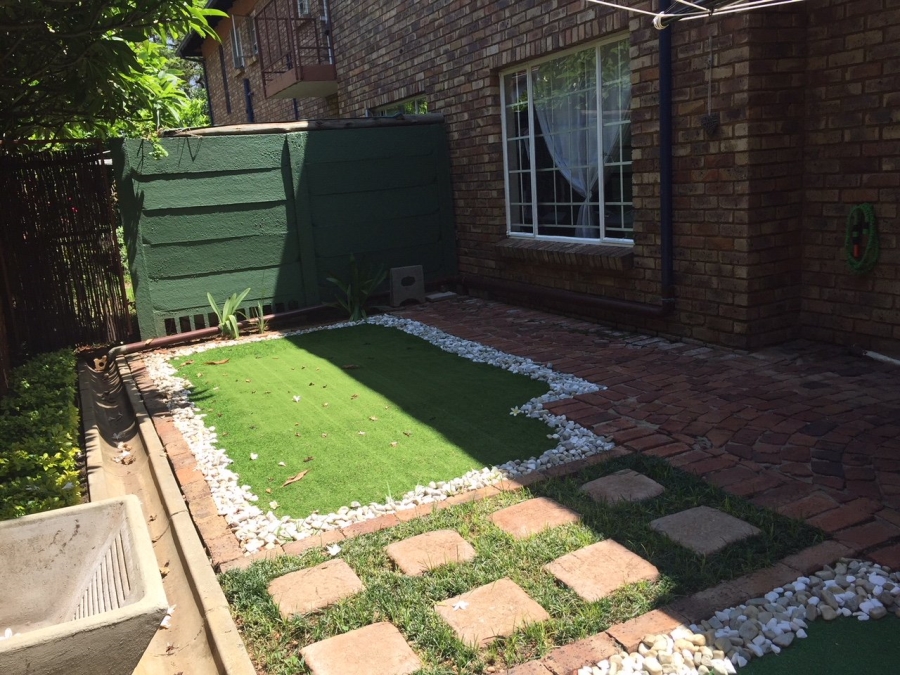 To Let 2 Bedroom Property for Rent in Rietfontein Gauteng