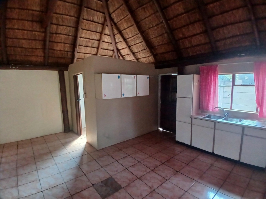 To Let 2 Bedroom Property for Rent in Pretoria North Gauteng