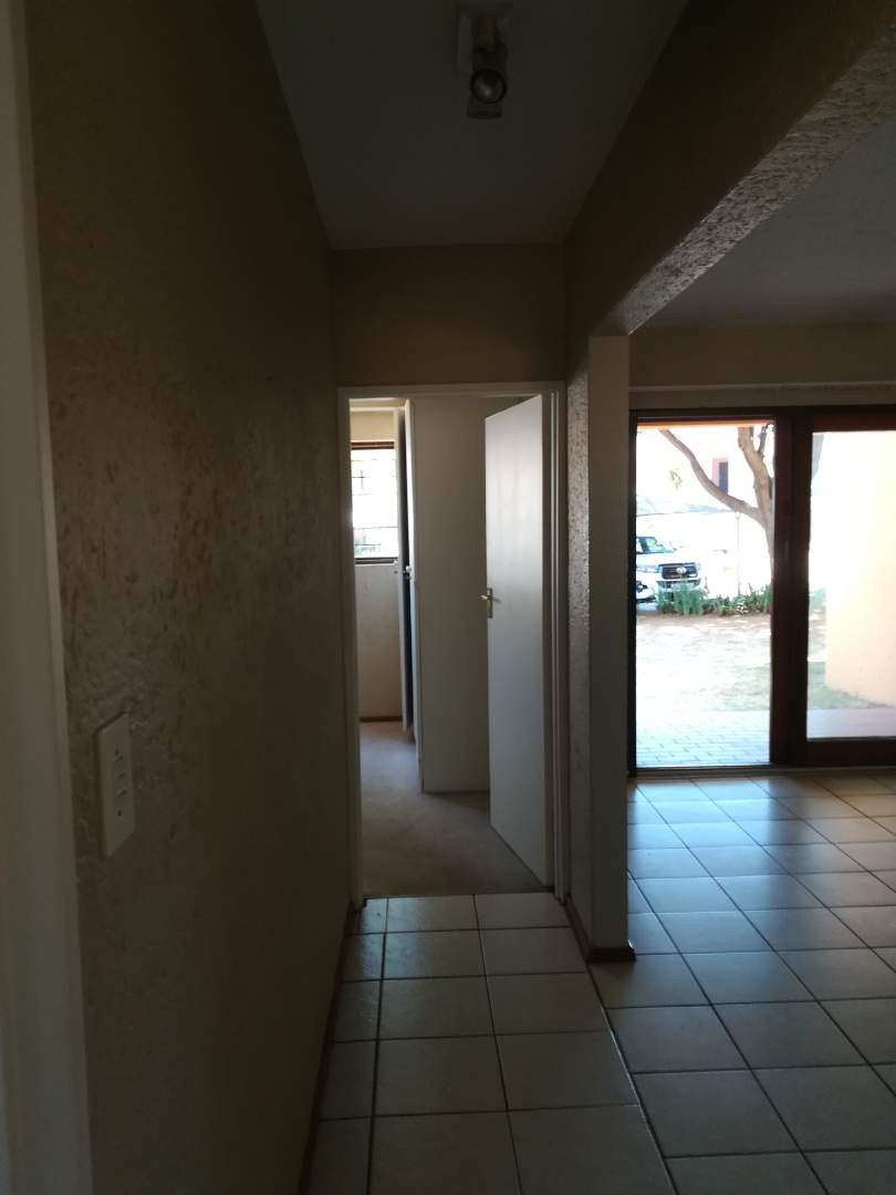 2 Bedroom Property for Sale in Waterkloof Ridge Gauteng