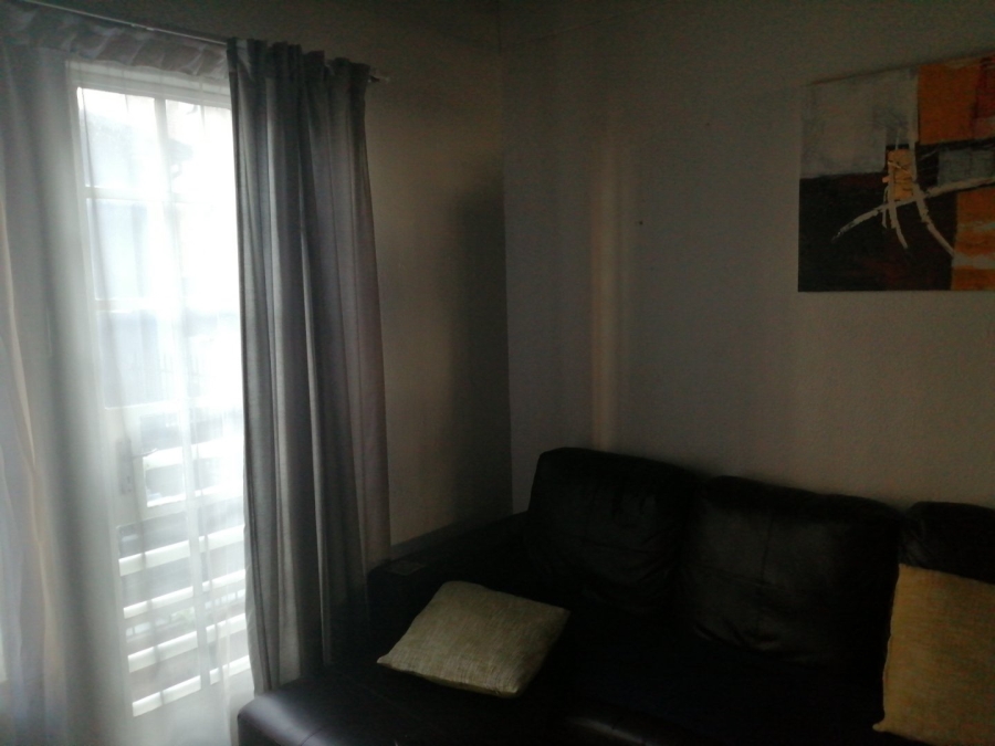 To Let 1 Bedroom Property for Rent in Sunnyside Gauteng