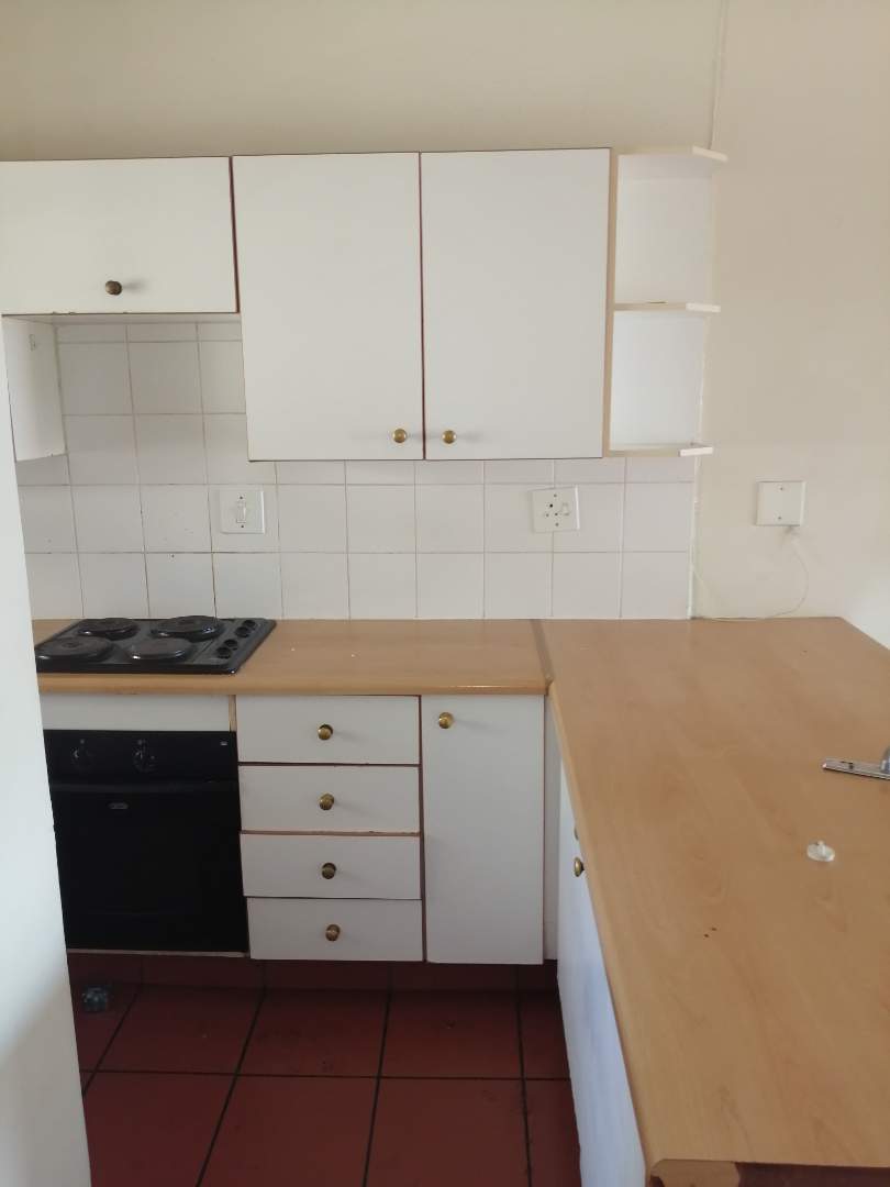 To Let 2 Bedroom Property for Rent in Waterkloof Gauteng