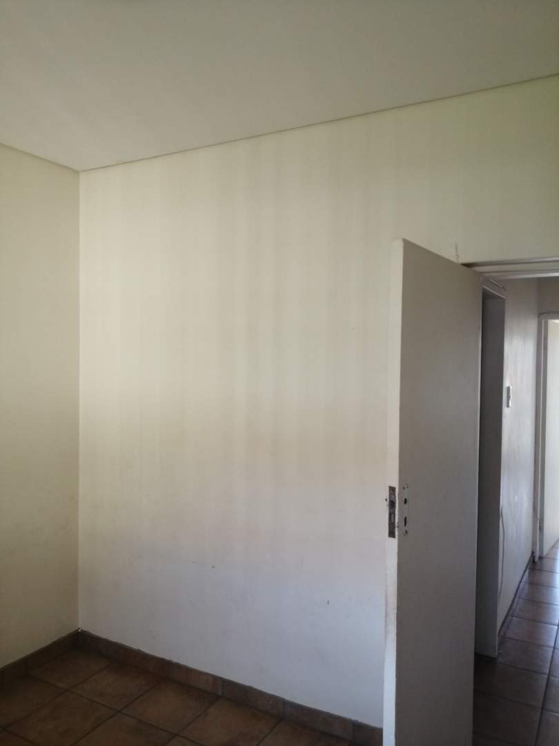 To Let 2 Bedroom Property for Rent in Waterkloof Gauteng