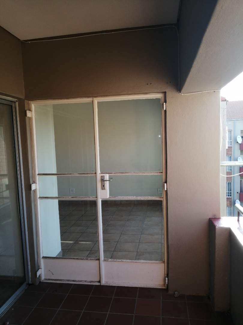 To Let 2 Bedroom Property for Rent in Waterkloof Gauteng