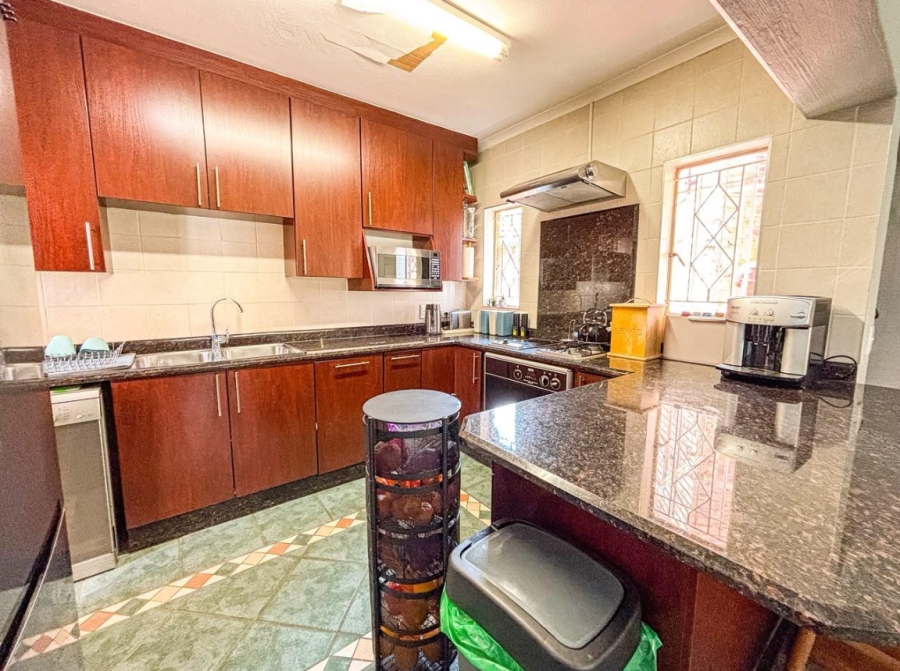 2 Bedroom Property for Sale in Bassonia Gauteng