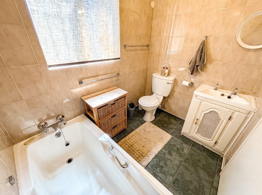 2 Bedroom Property for Sale in Bassonia Gauteng