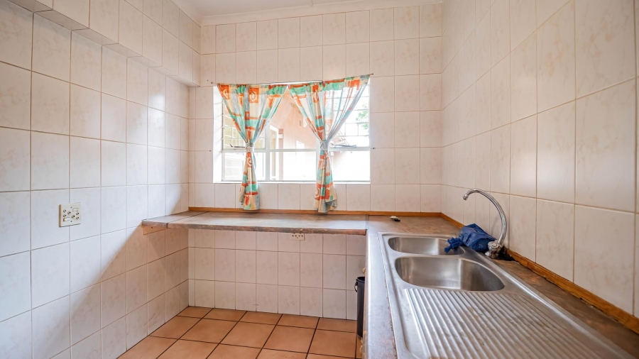 4 Bedroom Property for Sale in Kibler Park Gauteng