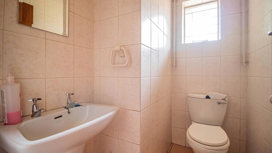 4 Bedroom Property for Sale in Kibler Park Gauteng