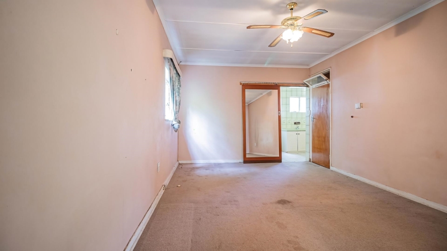4 Bedroom Property for Sale in Kibler Park Gauteng