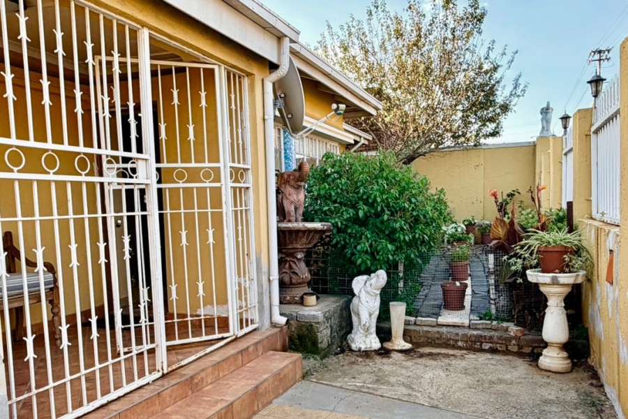 3 Bedroom Property for Sale in Johannesburg Central Gauteng