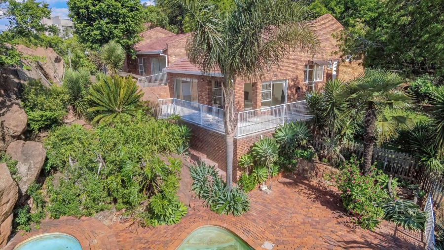 4 Bedroom Property for Sale in Glenvista Gauteng