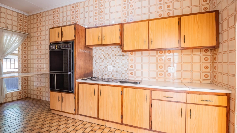 4 Bedroom Property for Sale in Glenvista Gauteng