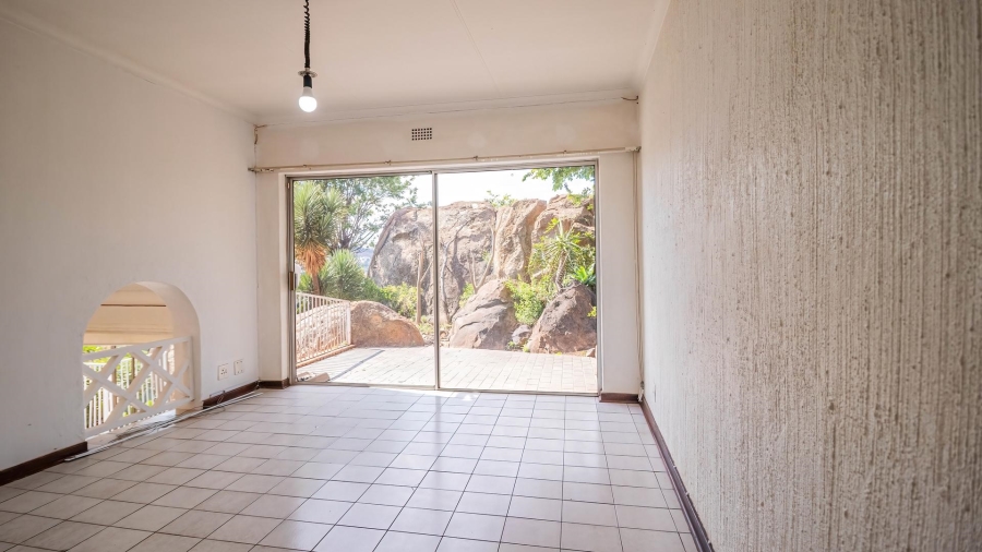4 Bedroom Property for Sale in Glenvista Gauteng