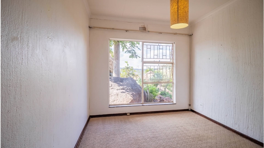 4 Bedroom Property for Sale in Glenvista Gauteng