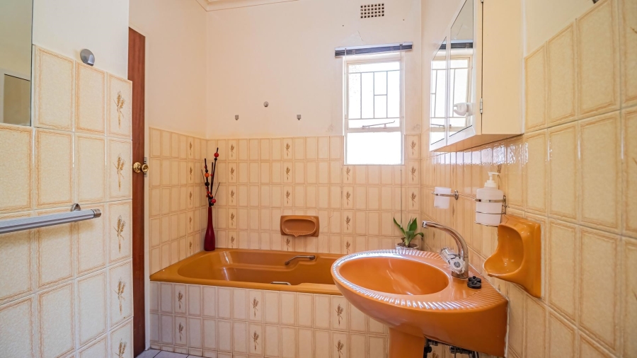 4 Bedroom Property for Sale in Glenvista Gauteng