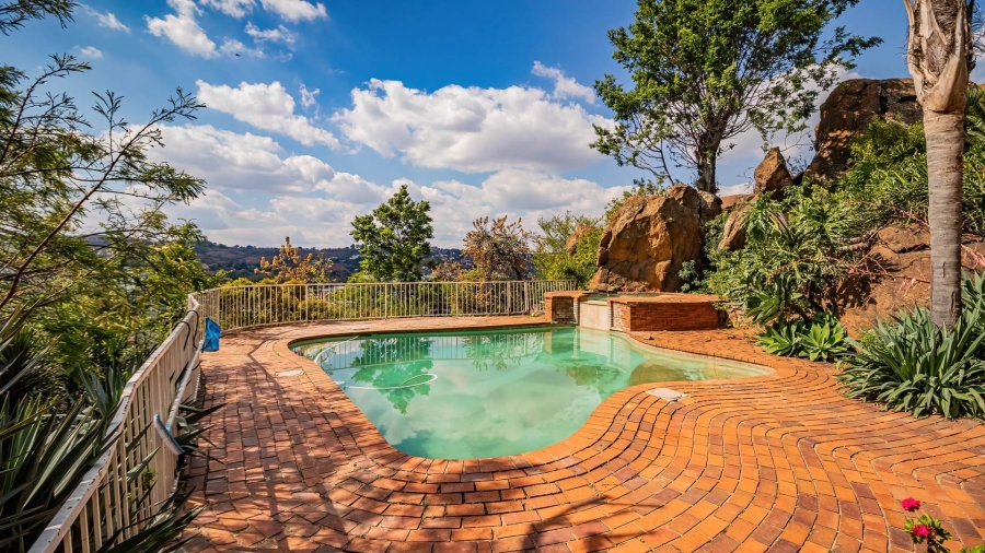 4 Bedroom Property for Sale in Glenvista Gauteng
