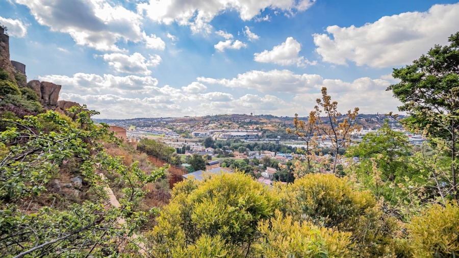 4 Bedroom Property for Sale in Glenvista Gauteng