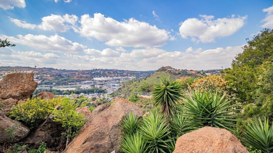 4 Bedroom Property for Sale in Glenvista Gauteng