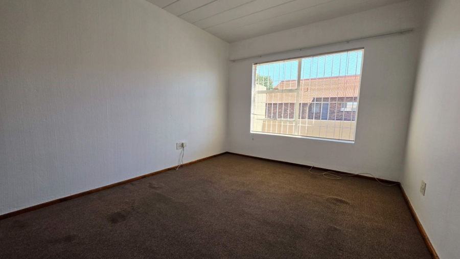2 Bedroom Property for Sale in New Redruth Gauteng