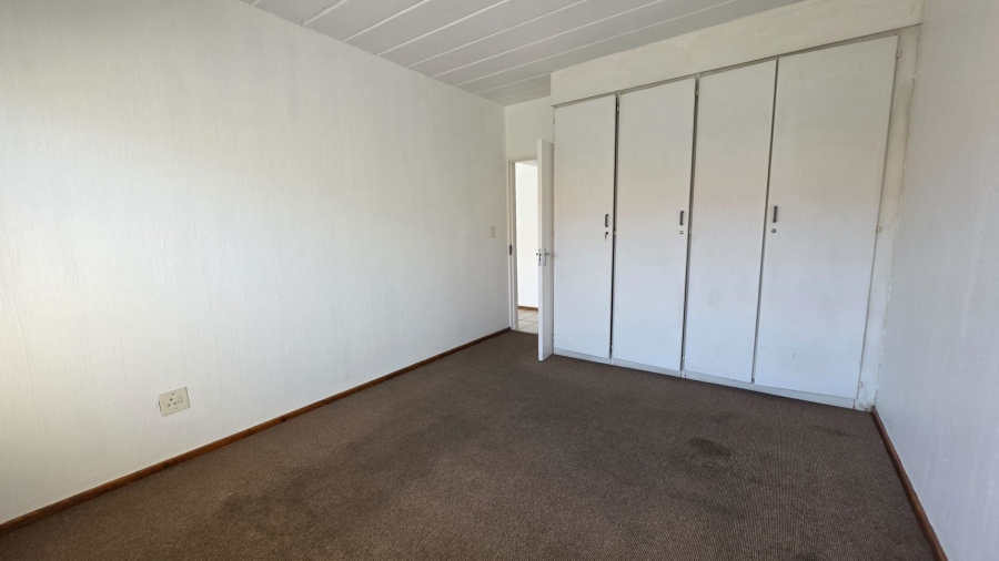 2 Bedroom Property for Sale in New Redruth Gauteng
