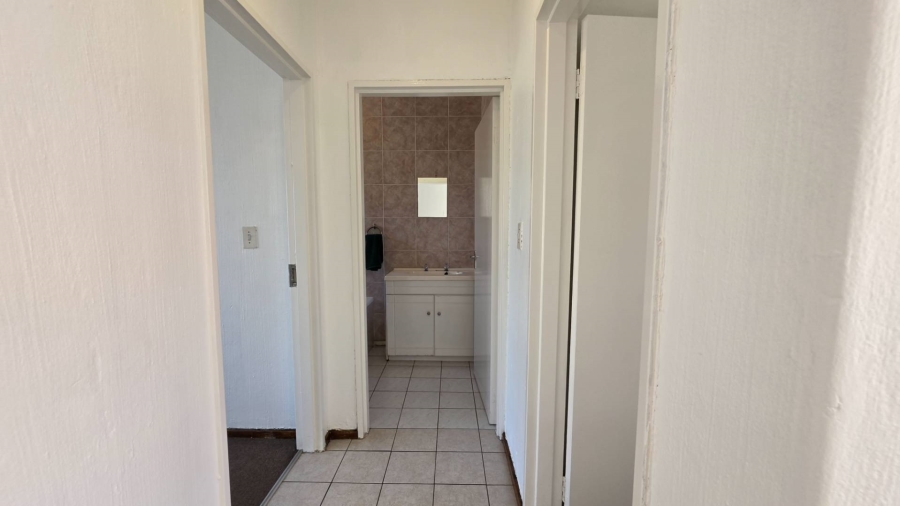 2 Bedroom Property for Sale in New Redruth Gauteng